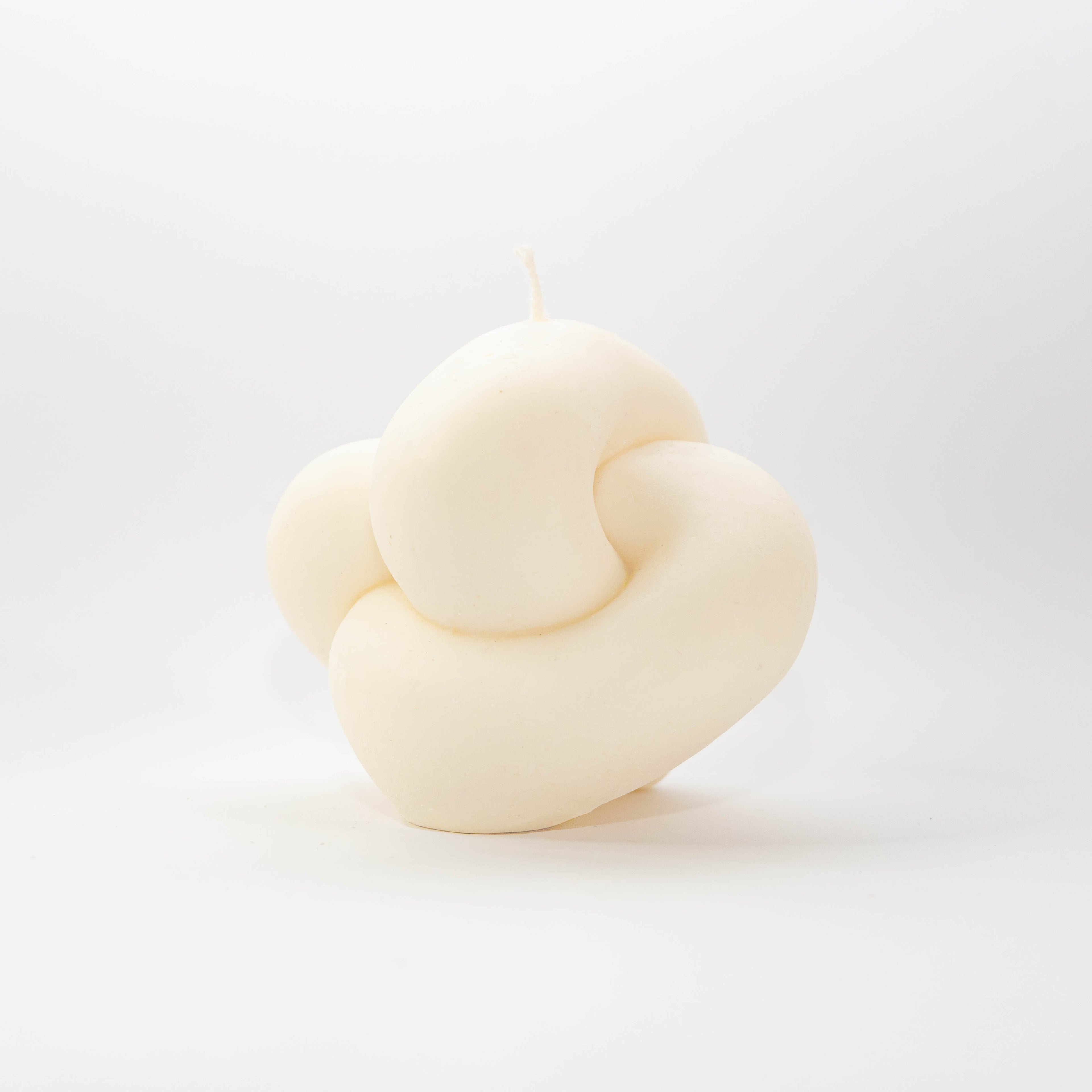 Vela Nudo